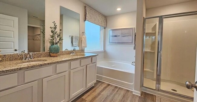 Building Photo - 10511 HOPEWELL Lp