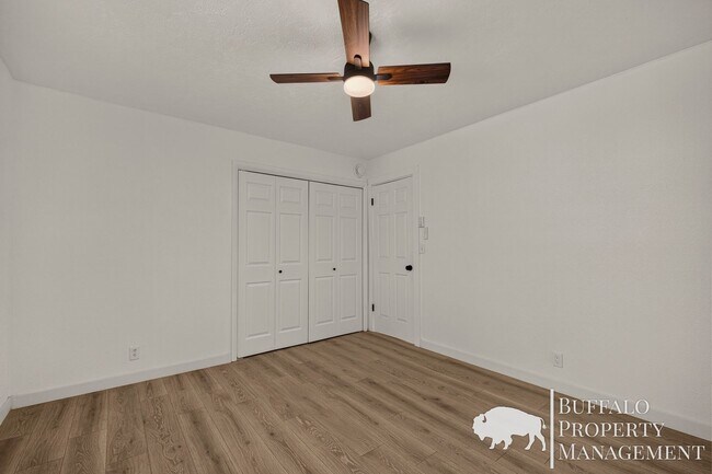 Building Photo - 578 Maple Leaf Dr