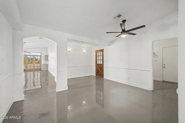 Building Photo - 16223 N 40th Pl