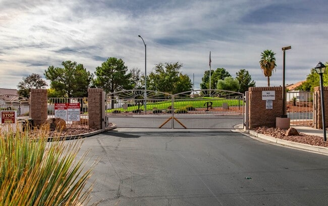 Building Photo - Beautifully Updated 3 Bedroom, Single Story North Las Vegas Home In Gated Community