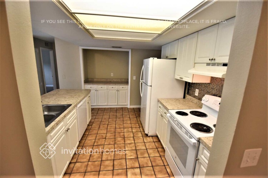 Building Photo - 7902 Soaring Trail Ln