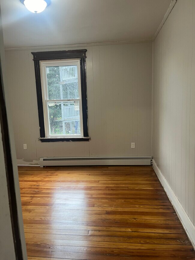 Building Photo - 89 Waterville St