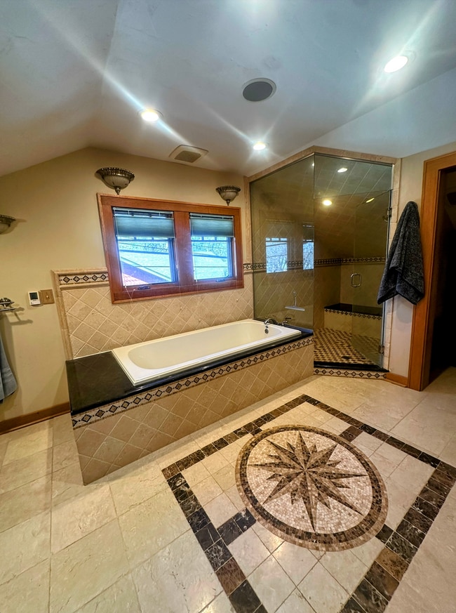 Building Photo - FURNISHED Short Term approved-Gorgeous 4 bed historic home in downtown GJ