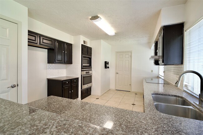 Building Photo - 3222 Settlers Way Blvd