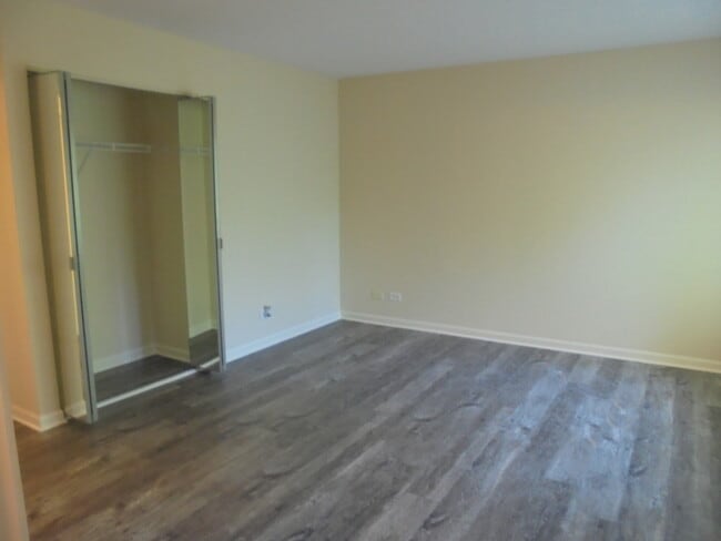 Building Photo - 3110 Ronan Dr