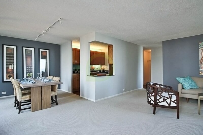 Building Photo - 243 E Wacker Dr