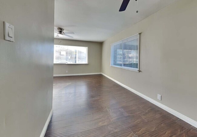 Building Photo - 1779 Rosewood Rd