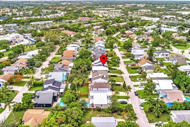 Building Photo - Beautiful 3 bedroom 2 bathroom Home in heart of  Delray Beach