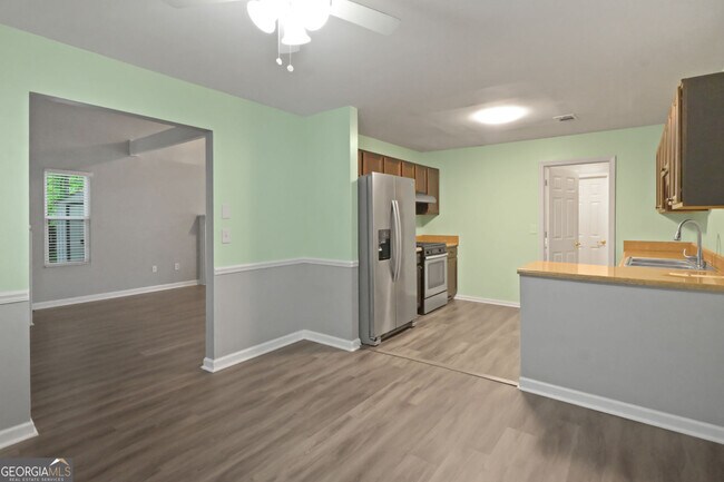 Building Photo - 5883 Brookside Dr SE