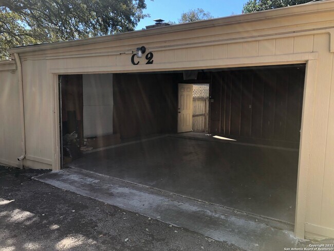 Building Photo - 11303 Vance Jackson Rd