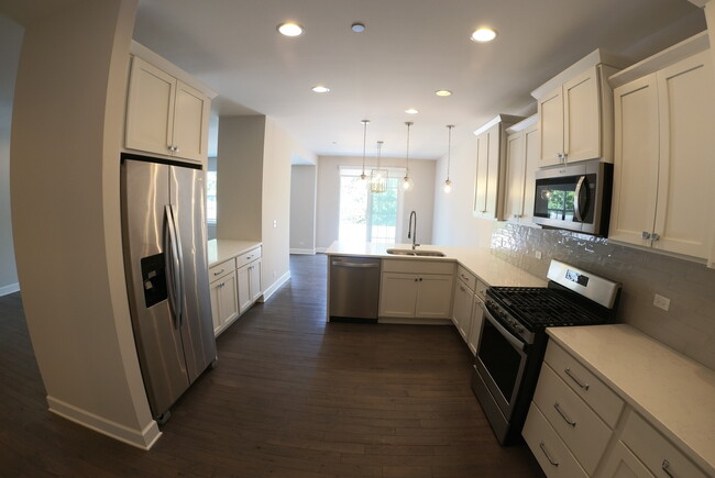 Building Photo - 10750 Clock Tower Dr