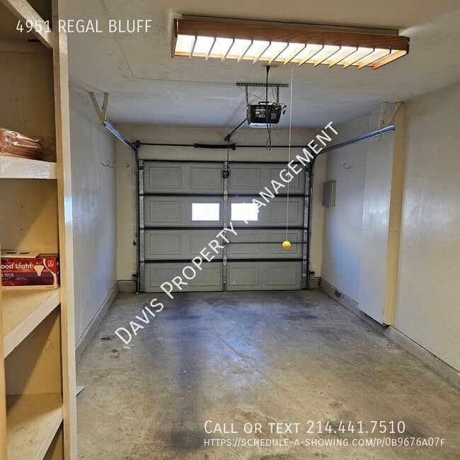 Building Photo - 4951 Regal Bluff