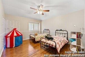 Building Photo - 7 Inwood Knoll