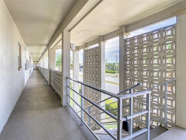 Building Photo - 4455 Duhme Rd