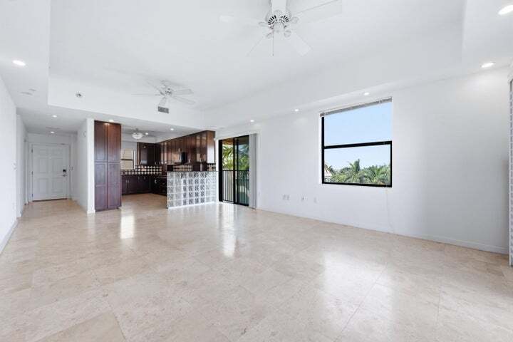 Building Photo - 1640 Presidential Way