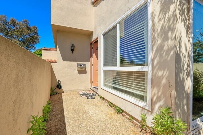 Building Photo - Spacious 2-Bed, 2.5-Bath with Resort-Style...