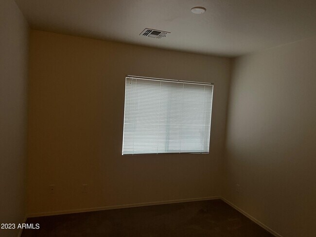 Building Photo - 10289 N 115th Dr