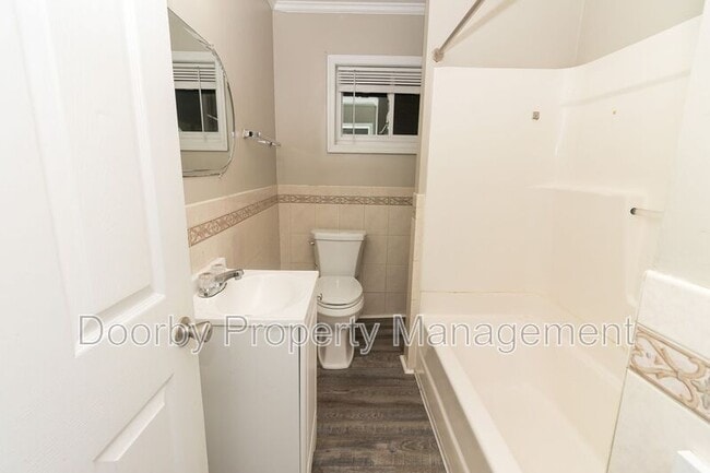 Building Photo - 60 Mountain View Dr