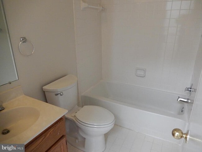 Building Photo - 10504 Prairie Landing Terrace