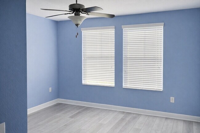 Building Photo - "Spacious 4-Bedroom Oasis with Modern Granite Touches in Land O' Lakes!"