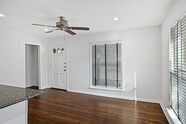 Building Photo - 6222 Kenwood Ave