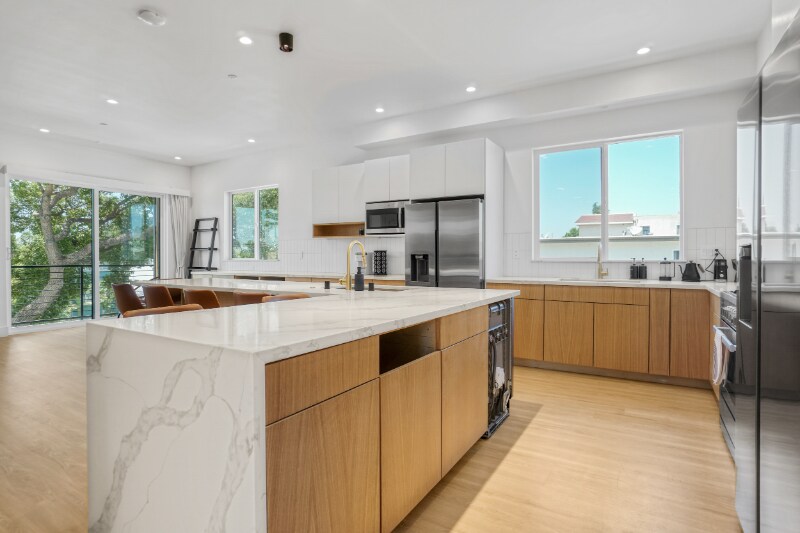 Building Photo - 4800-4802 S Slauson Ave