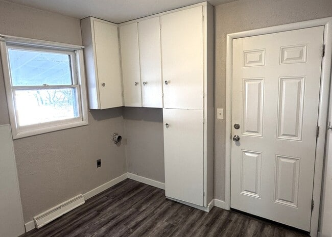 Building Photo - Charming West End Rental with Large Backyard & Garage