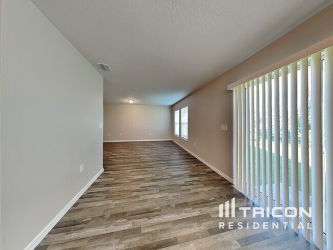 Building Photo - 12547 Shafton Rd