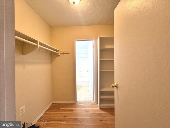 Building Photo - 2101 Chestnut St