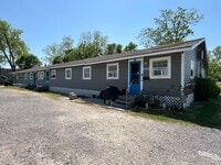 Building Photo - 2405 Franklin St