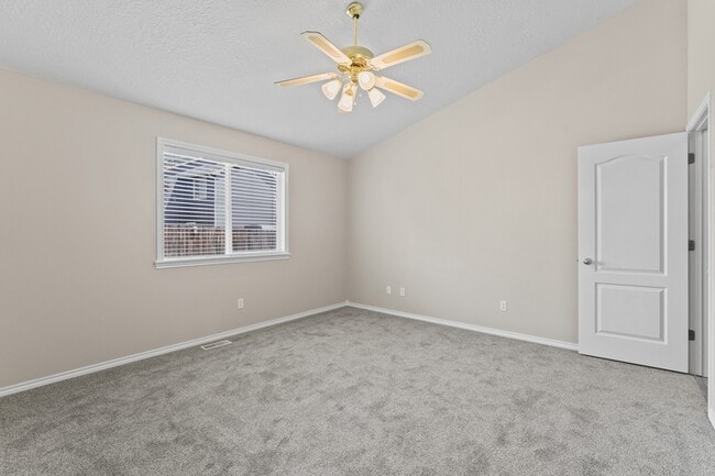 Building Photo - 6216 S Lone Tree Ave