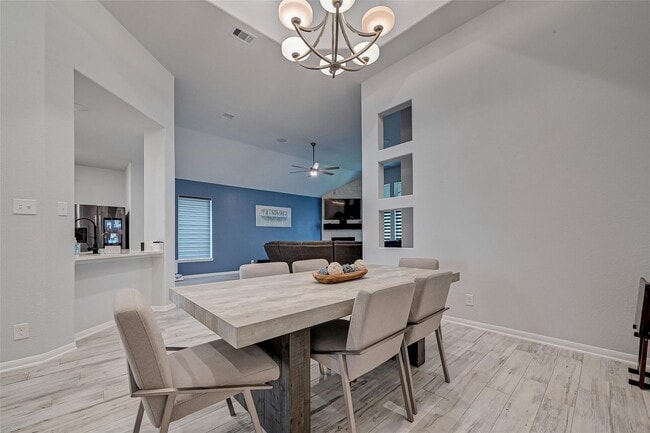 Building Photo - 15315 Bellfield Grv Dr