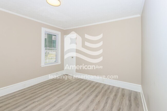 Building Photo - 1385 Patterson St