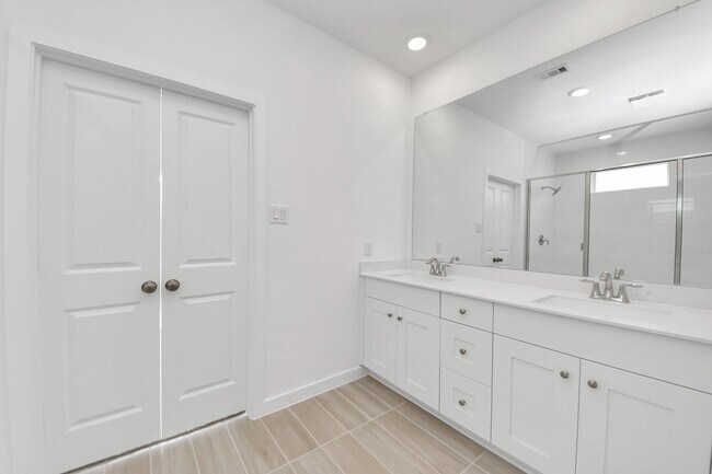 Building Photo - 26903 Zebra Grass Dr