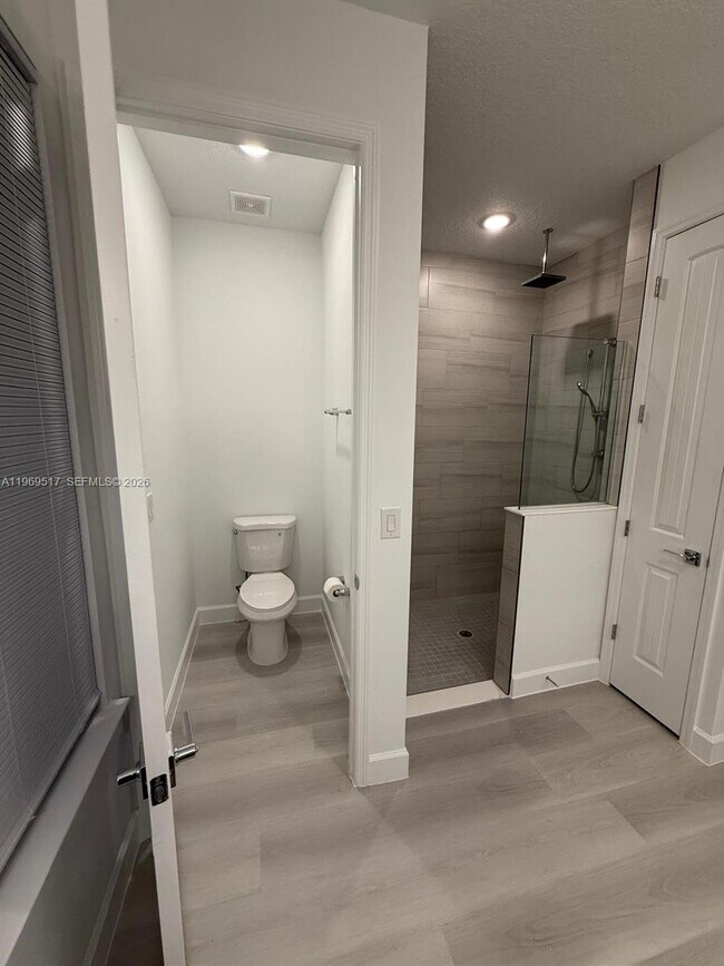 Building Photo - 1255 Wadsworth St SE