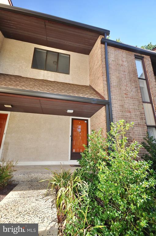 Building Photo - 6 Aspen Way