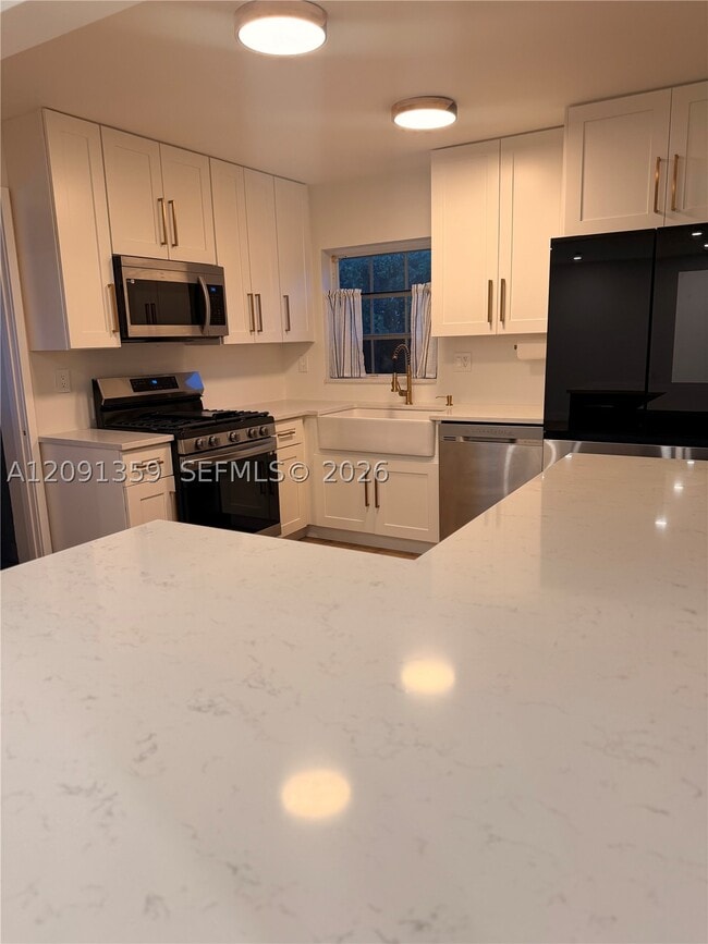 Building Photo - 18608 SW 93rd Pl