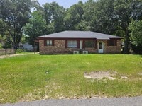 Building Photo - 287 Oak Ln