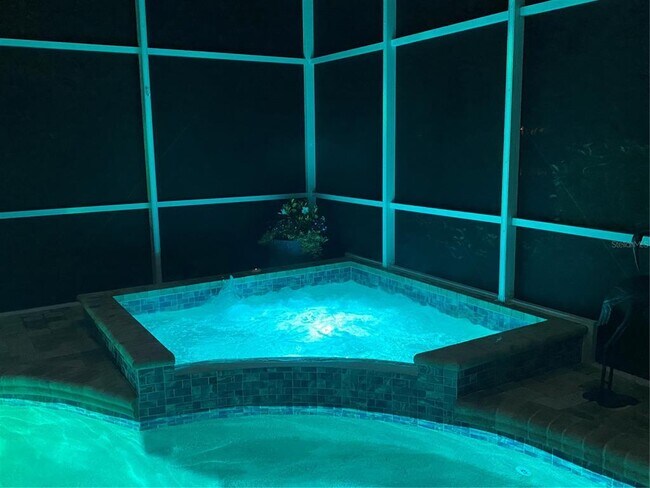 Building Photo - 11709 Clubhouse Dr