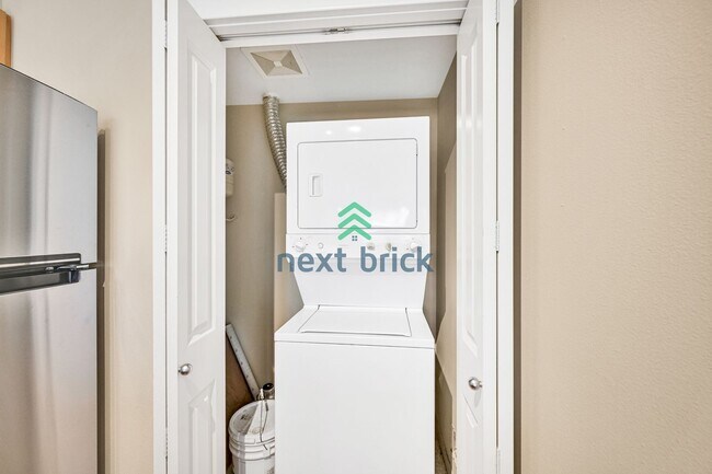 Building Photo - Beautiful home with 1 bed, 1 bath for rent