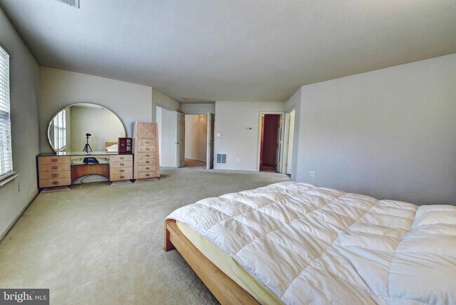 Building Photo - 110 Hunton Dr