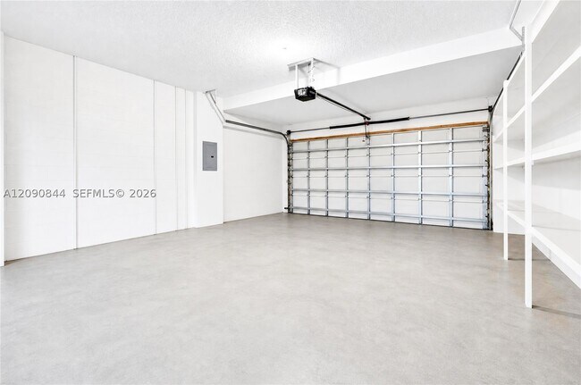 Building Photo - 5868 N Plum Bay Pkwy