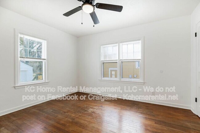 Building Photo - 7219 Chestnut Ave