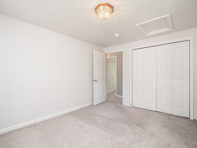 Bed 2 - 90A Loxwood St