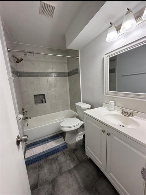 Building Photo - 2714 Skelton Dr