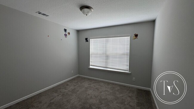 Building Photo - SUMMER MOVE-IN SPECIAL AND RATE DROP ALERT...