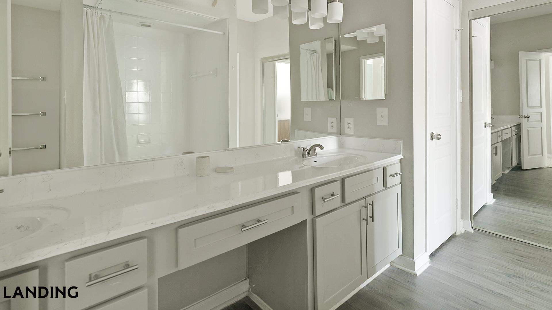 Building Photo - 2500 Woodland Park Dr