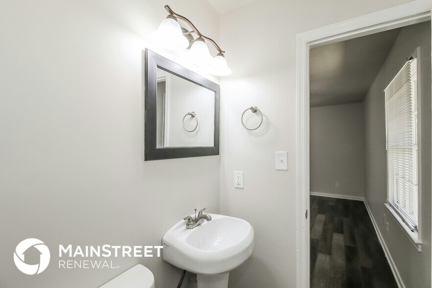 Building Photo - 2101 Ann Ct