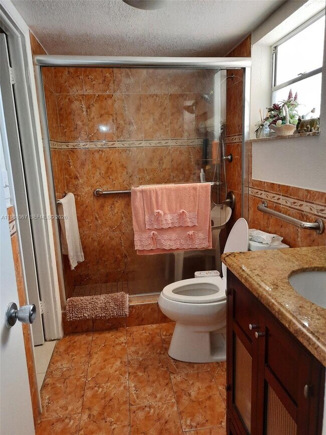 Building Photo - 3551 NE 169th St