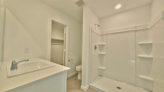 Building Photo - 16806 Old Wagon Wy